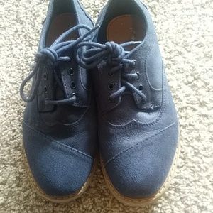 Boys toms dress shoe